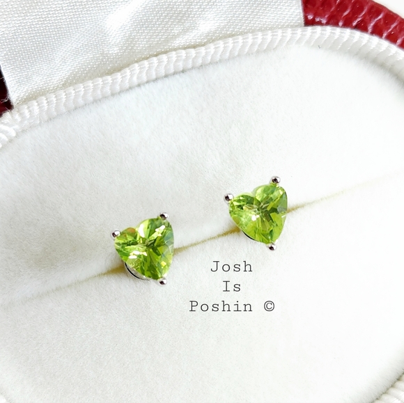 2CT Heart shape natural peridot stud earrings in sterling silver - Picture 13 of 15